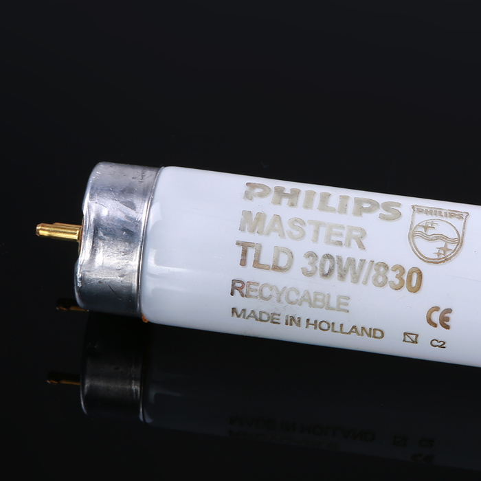 PHILIPS 標準光源TL83燈管TL-D 30W/830 1SL/25